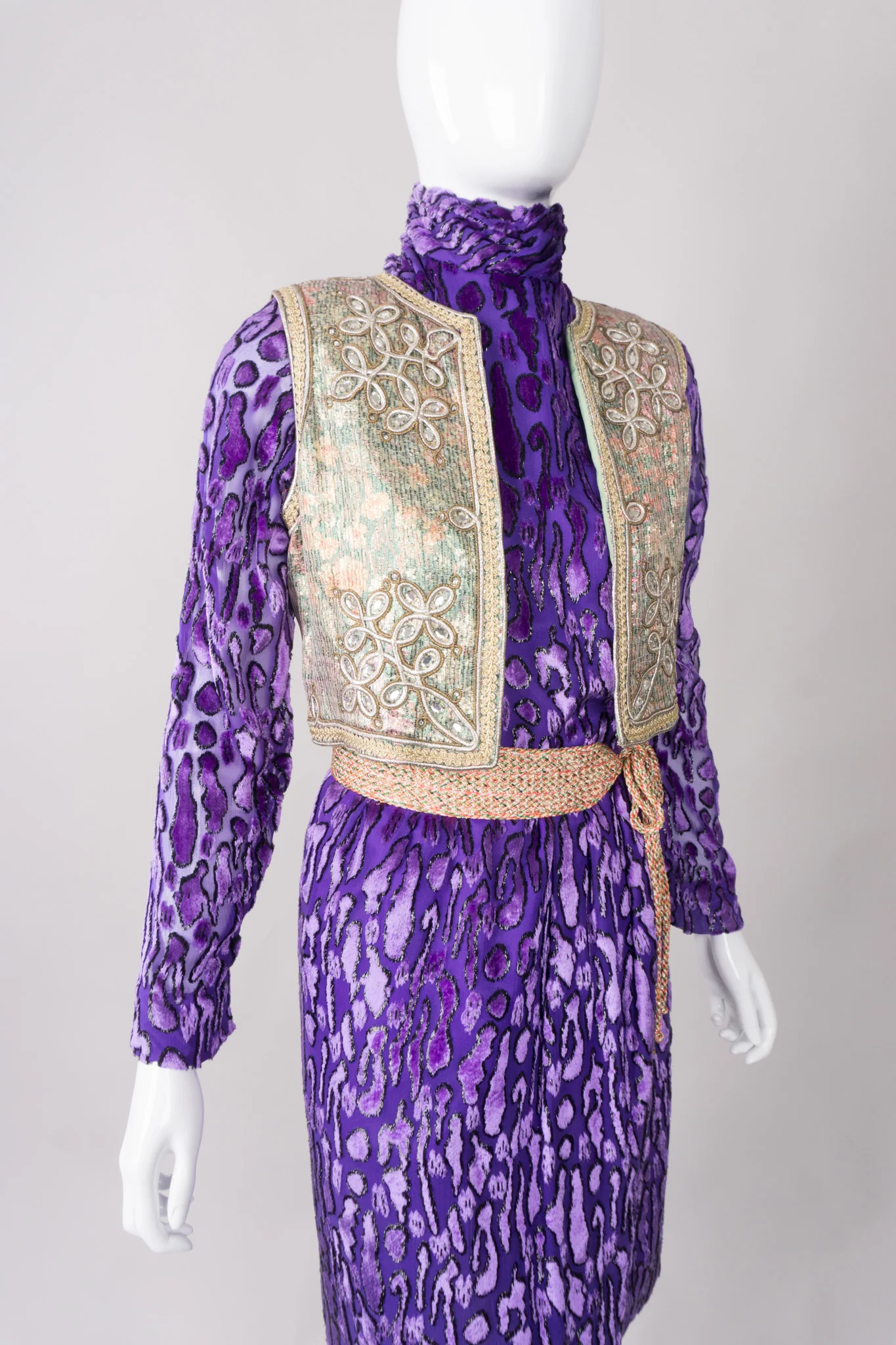 Embellished Lamé Vest & Belt Set - Image 16