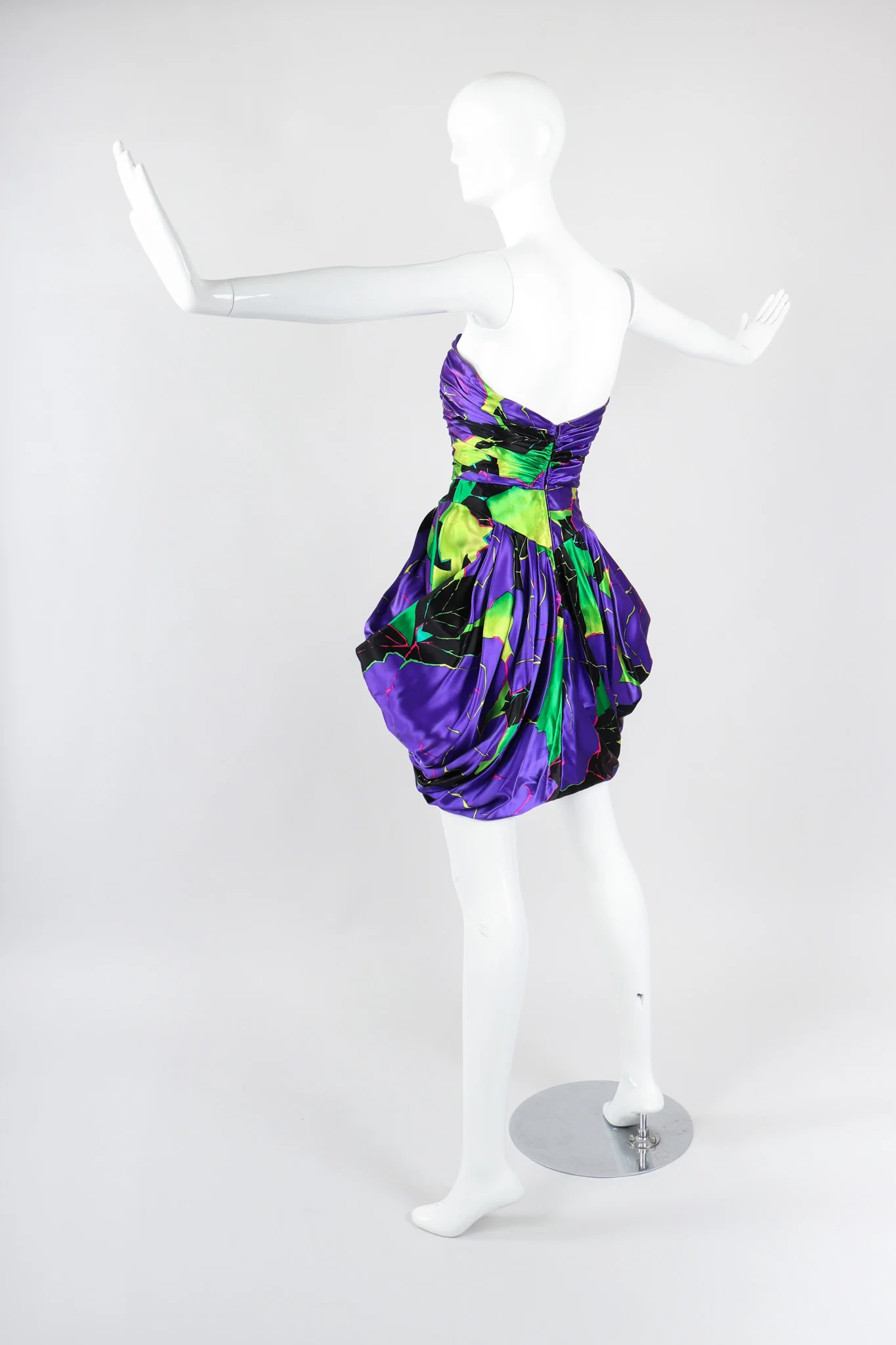 Hot Tropical Print Tulip Dress - Image 6