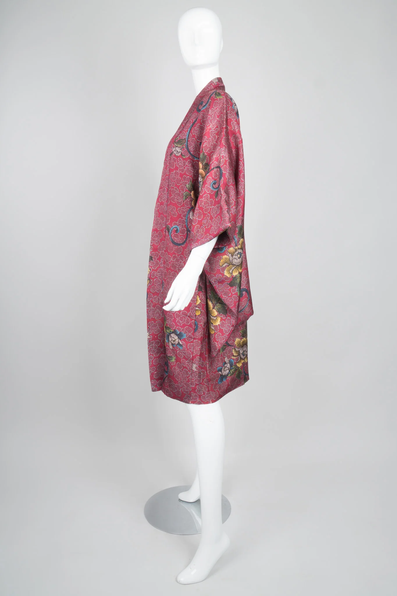 Japanese Floral Rose Blossom Kimono - Image 4