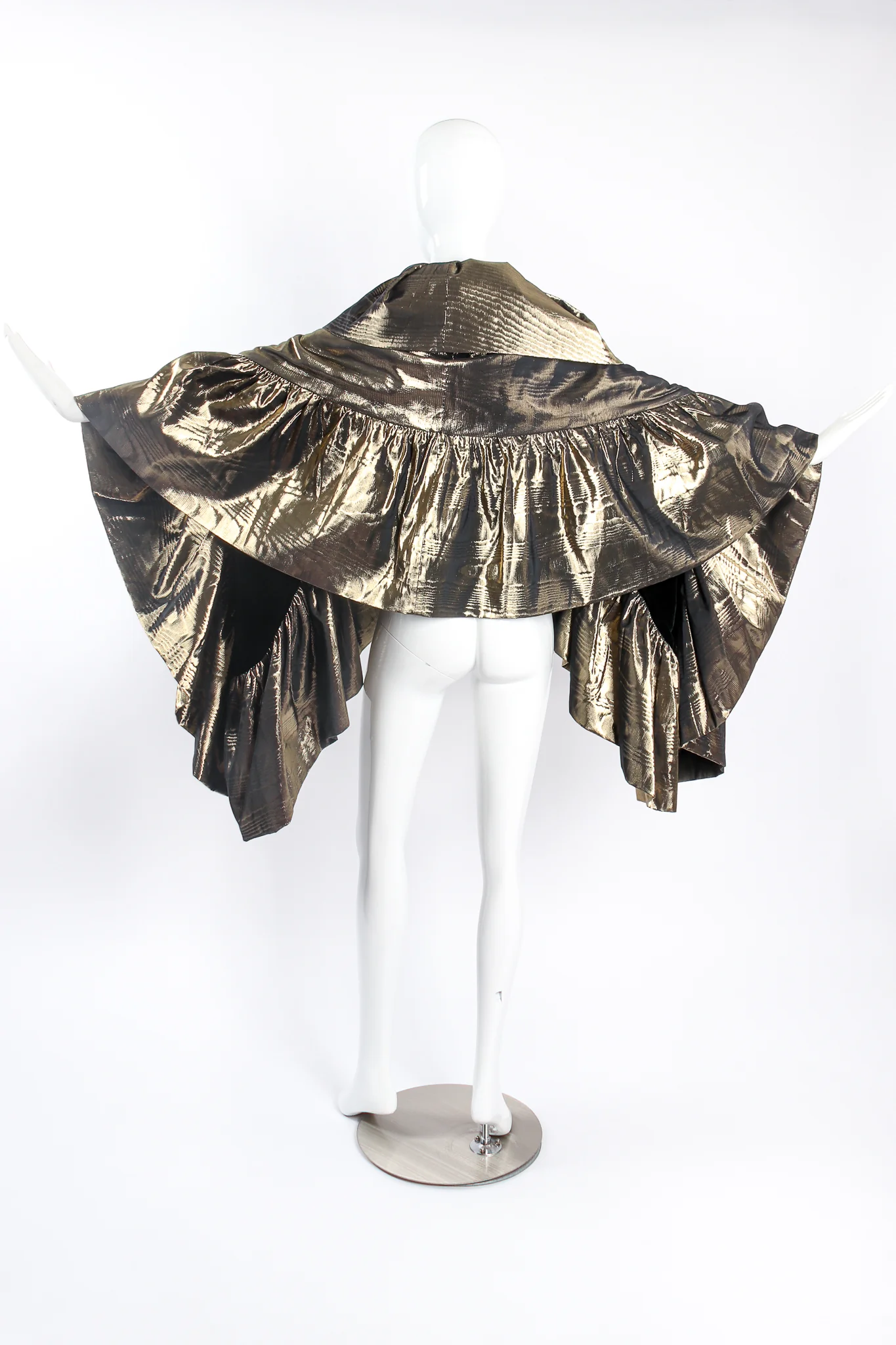 Metallic Moiré Velvet Ruffle Wrap - Image 6
