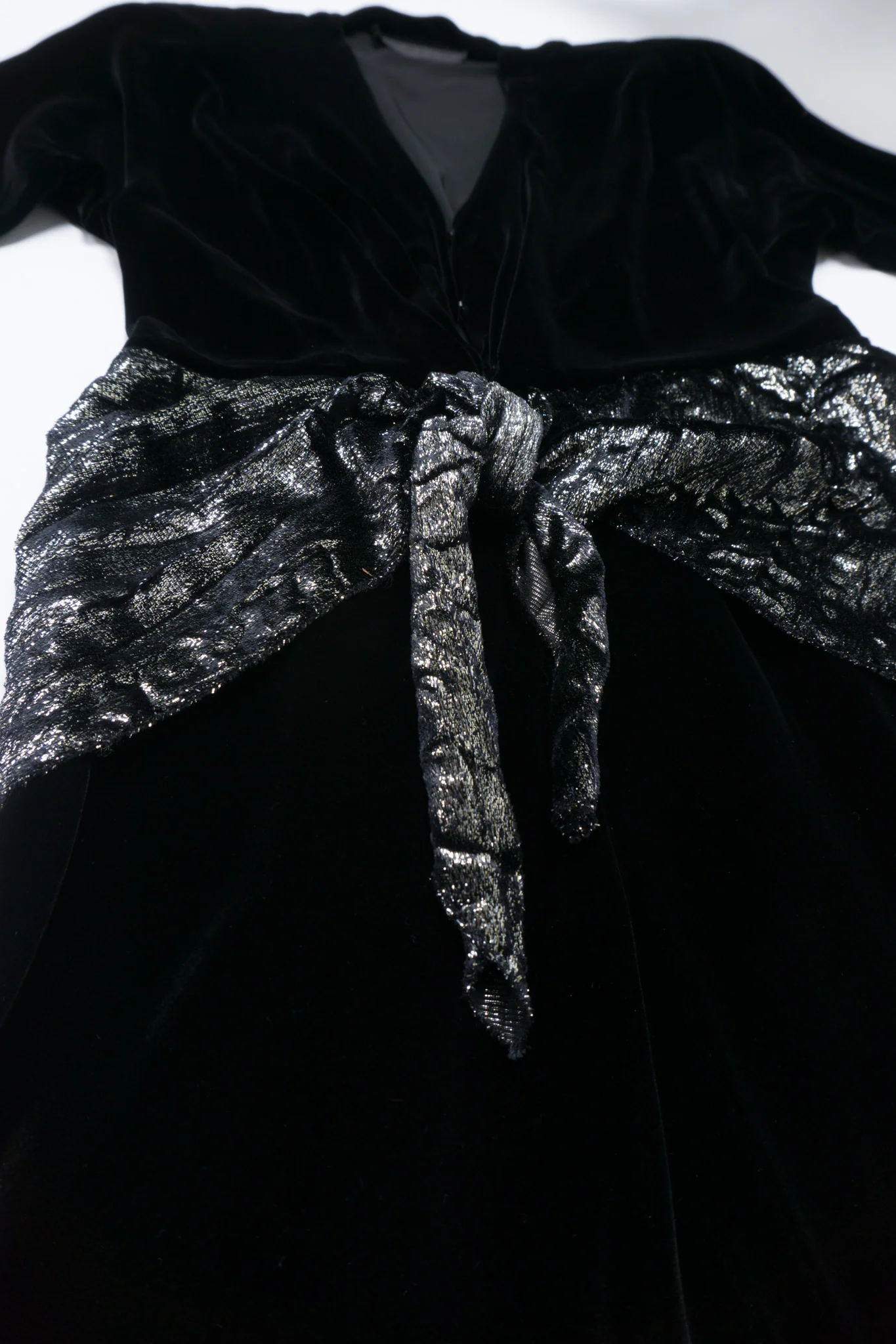 Velvet Lamé Peplum Dress - Image 11
