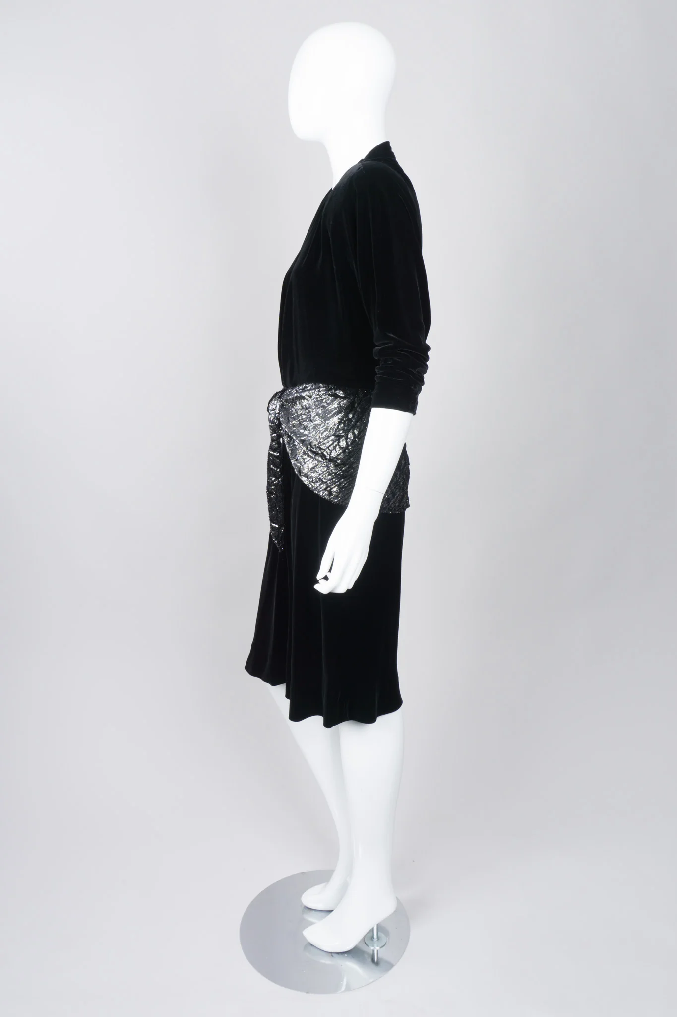 Velvet Lamé Peplum Dress - Image 5